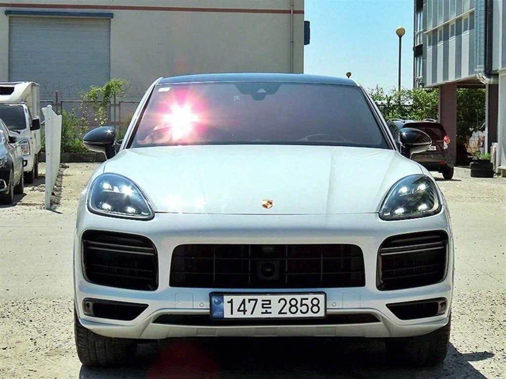 Porsche Cayenne (PO536) 4.0 Turbo Coupe Standard
