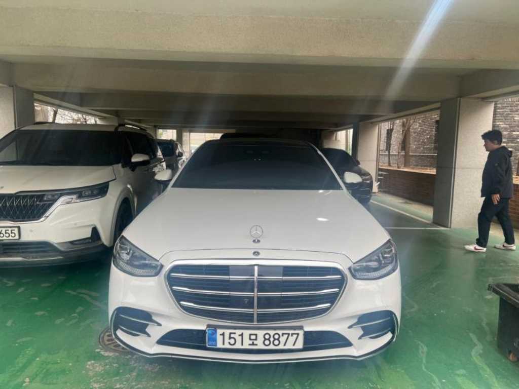 Mercedes-Benz S-Class W223 S500L 4MATIC Standard